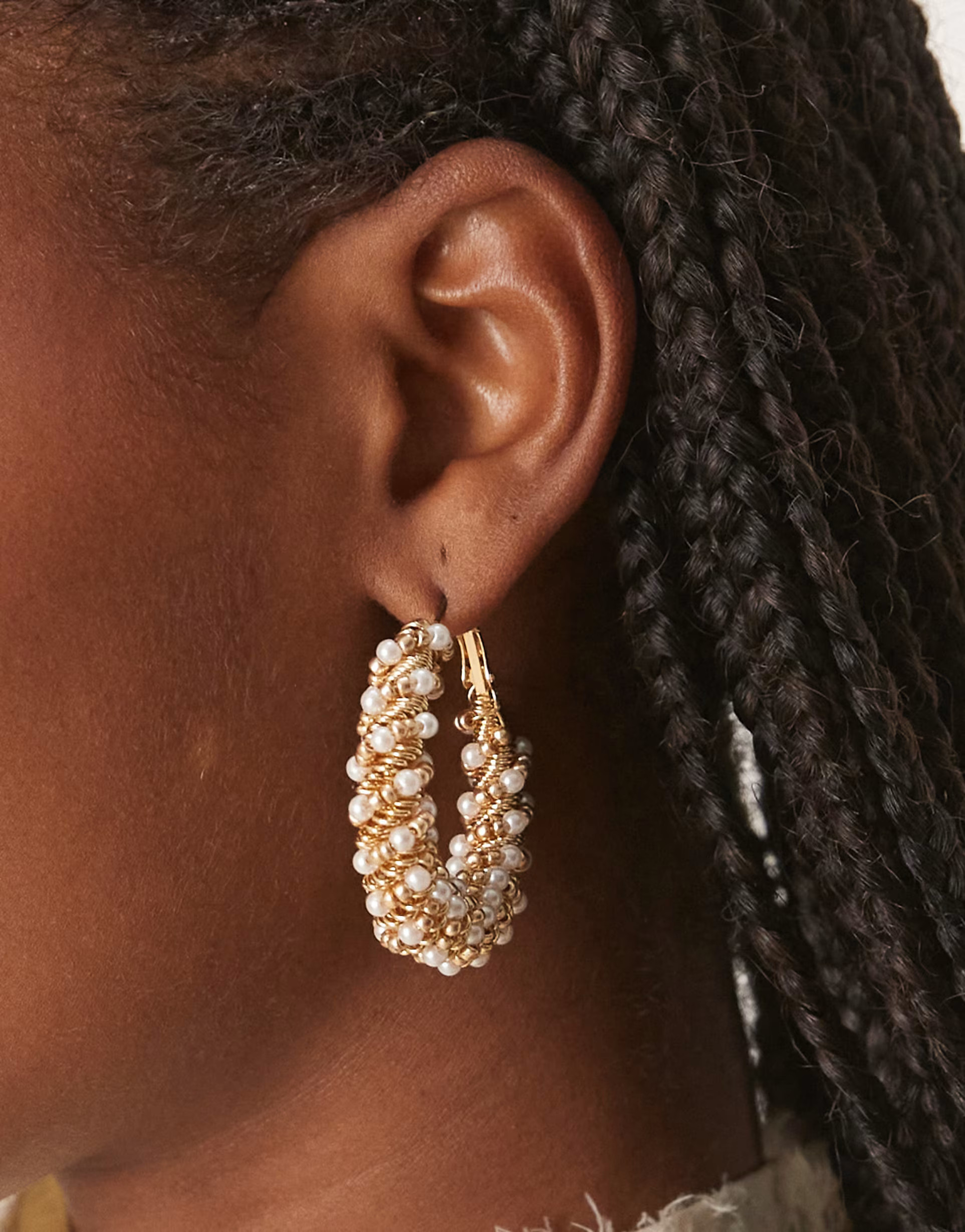 ASOS DESIGN chunky hoop earrings in twisted gold tone chain and faux pearls | ASOS (Global)