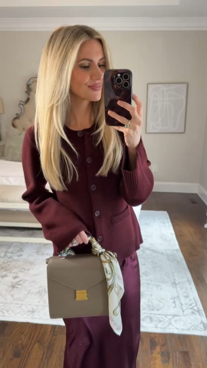 If you need a classy but comfortable outfit this winter, this is IT!  The monochromatic look and this burgundy color are both trending this season!  I love this skirt so much,  have it in other colors as well! It looks great paired with a chunky sweater + boots for a put together winter look. I’m wearing an XS in the sweater and XS in the skirt (I’m 5’2 for reference)  #quincePartner @oneQuince @Quince 
