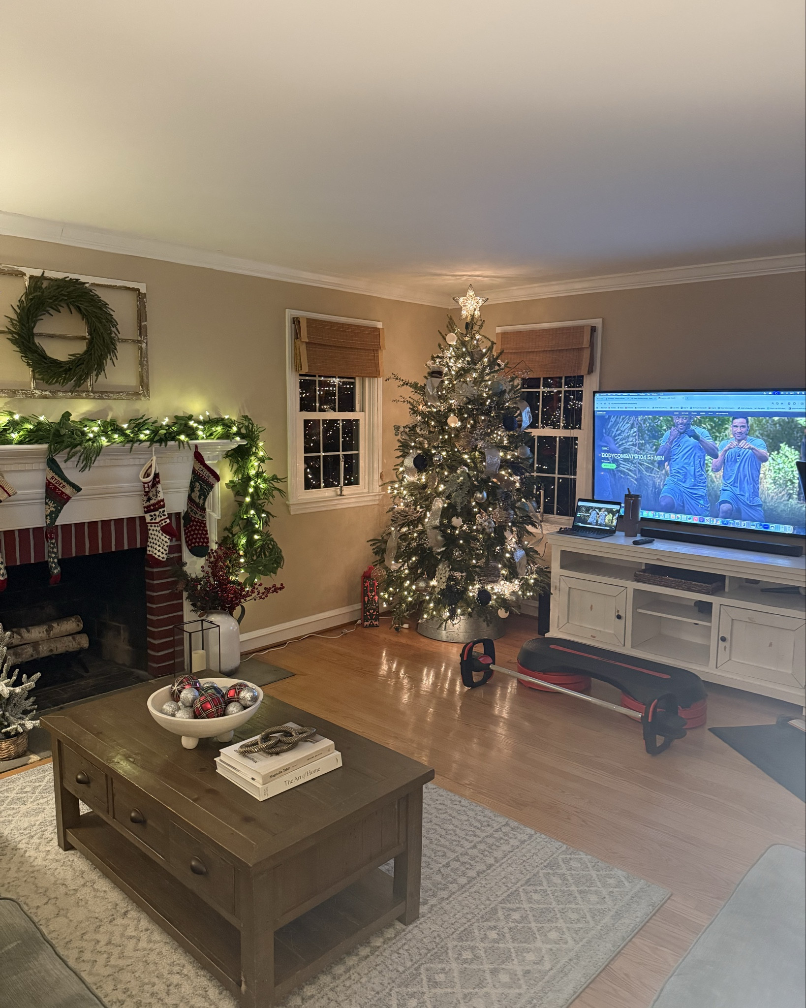 Just a few pics of our jam packed weekend🎅🏻❤️🎄linking the boys Christmas sweaters and my outfit 💋😘

#LTKHoliday #LTKdayinmylife