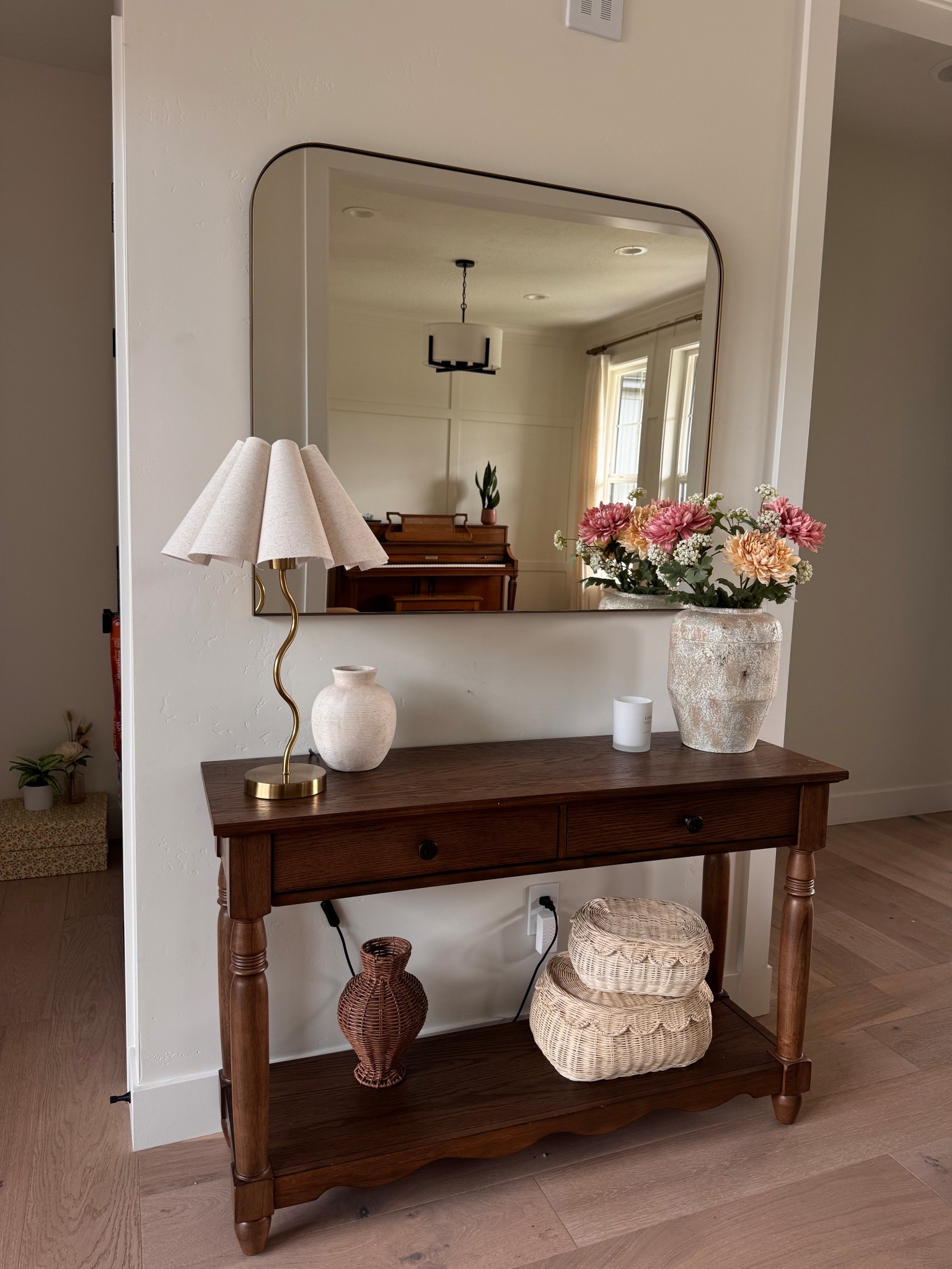 Little taste of home 🫶🏼

#LTKHome #LTKSaleAlert #LTKStyleTip