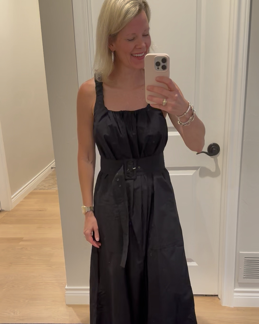 Another fabulous Walmart dress at a fabulous price point! Love the cut of it and that you can wear it with or without the belt. The pockets are fabulous and so cute. It would make a great teacher dress. Just throw on a simple cardigan or denim jacket! I can’t say enough good things about this dress!

#LTKSeasonal #LTKStyleTip #LTKFindsUnder50