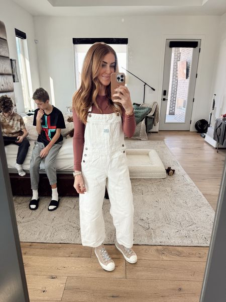 My most worn overalls! Love the fit of them. These are the XS and I’m wearing a small in the bodysuit! It’s the best shirt to layer, but also looks really cute by itself. @levis @amazon @dior
