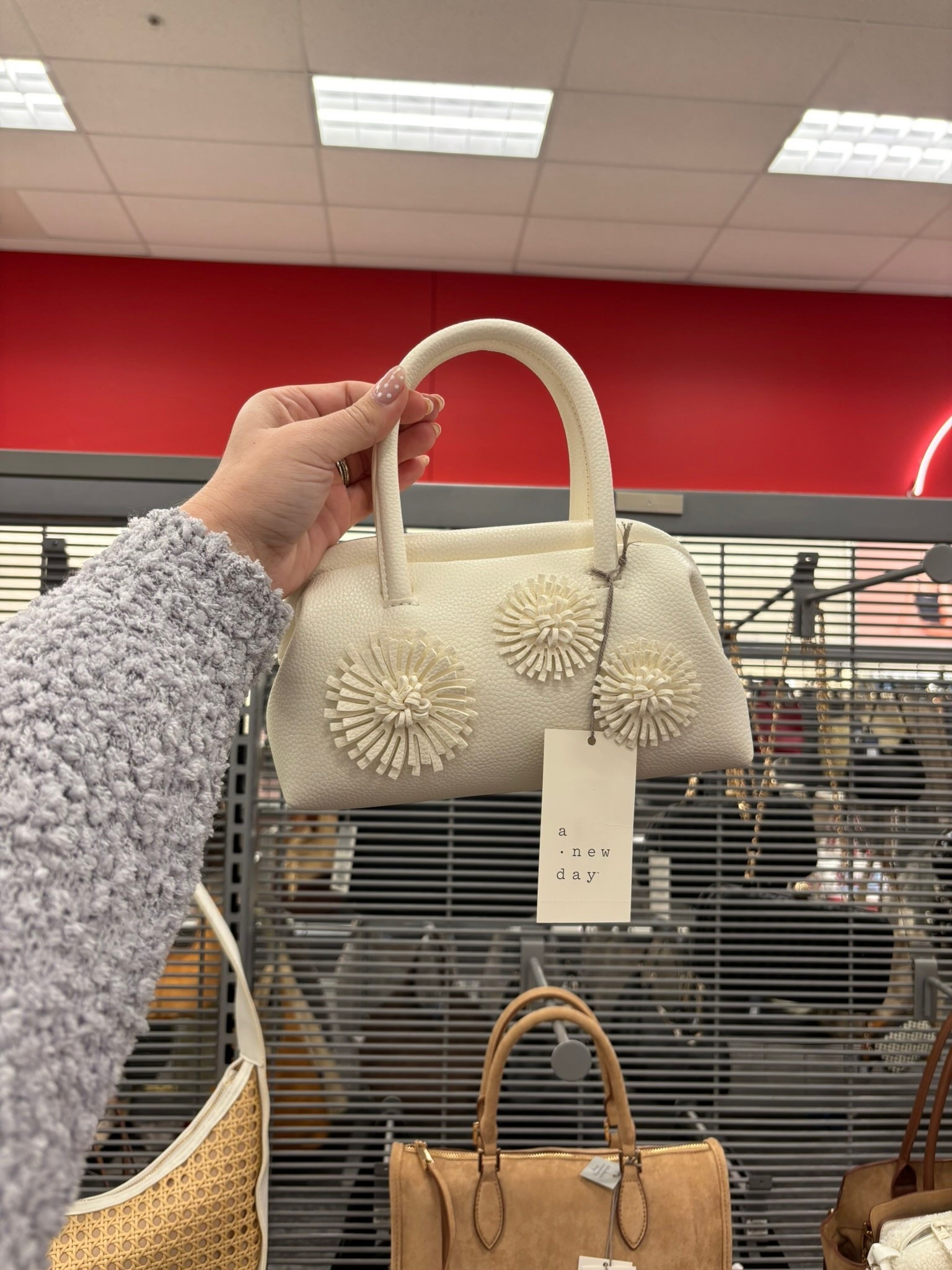 Satchel bags are trending!😍 this would be so cute paired with a midi or maxi dress for Spring/Summer!!☀️🌴

Resort wear, beach vacation outfit, beach outfit @target handbag, purse

#LTKSeasonal #LTKSaleAlert