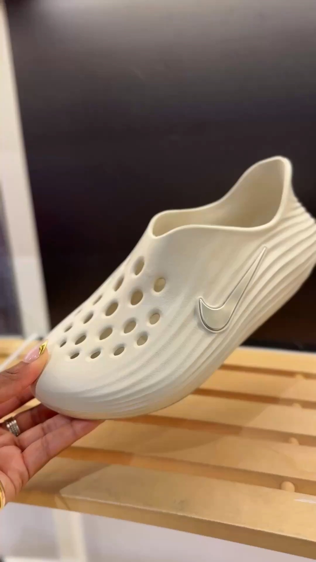 okayyyy these are giving “cute but ridiculously comfy” 😍🩴

I already know these Nike ReactX Rejuven8 clogs are about to be my everyday throw-on shoe 🤍 the foam is SO soft and lightweight, and they honestly feel like walking on clouds. Perfect for errands, airport days, post-workout, pool days, or just those casual outfits where you still wanna look cute without trying too hard ✨

The neutral color goes with literally everything, and the pink?? sooo fun for summer 💕 definitely one of those purchases you end up reaching for nonstop.

#nike #nikereactx #LTKActive #LTKfitnessgoals #summerstyle #comfyshoes #airportstyle #casualstyle #everydayessentials #LTKgrwm

#LTKootd #LTKSeasonal #LTKvlog
