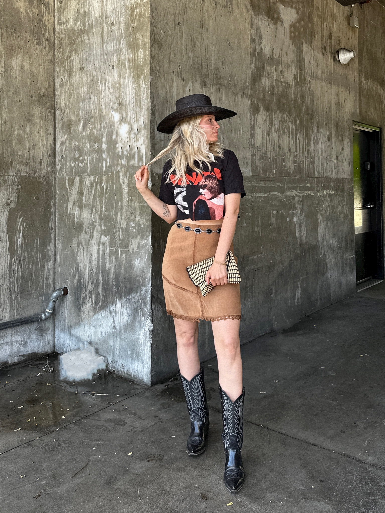 90% thrifted but I’ll be tagging similar items for you. How I could replicate this outfit at the store. 😝

#LTKunder50 #LTKFind #LTKshoecrush