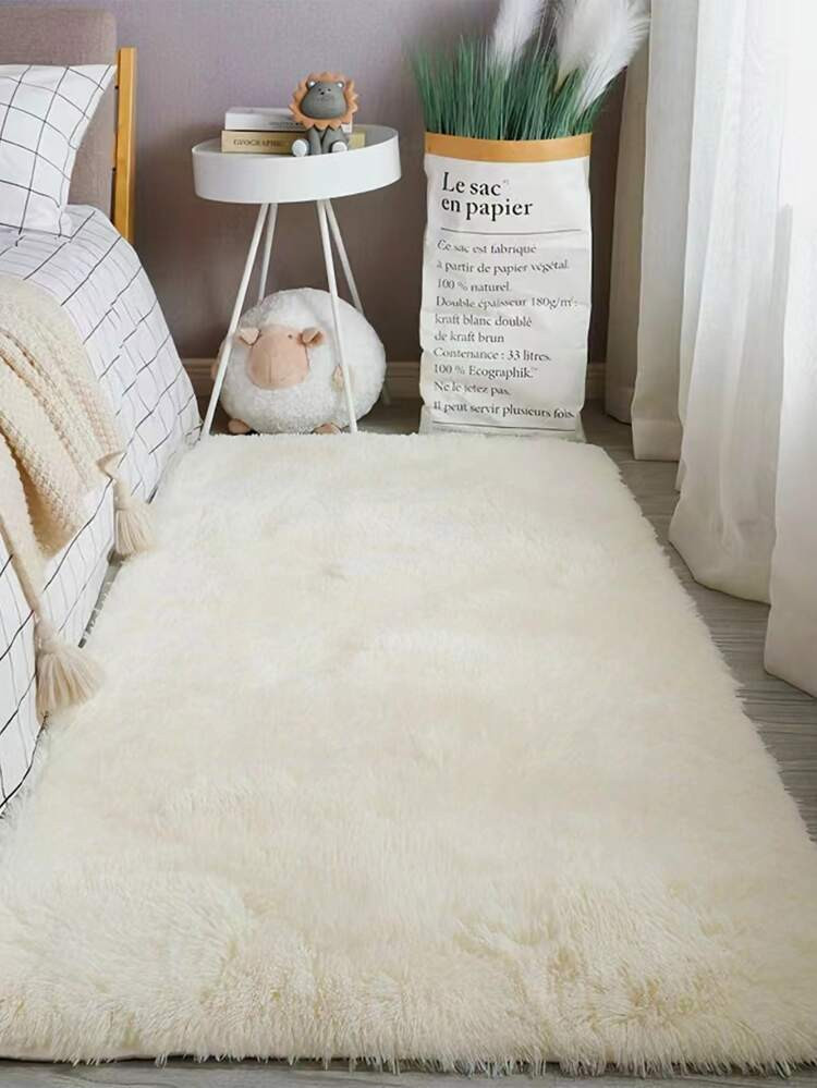 1 Stück weißer Teppich, minimalistischer, flauschiger Polyester Bodenteppich für Zuhause | SHEIN