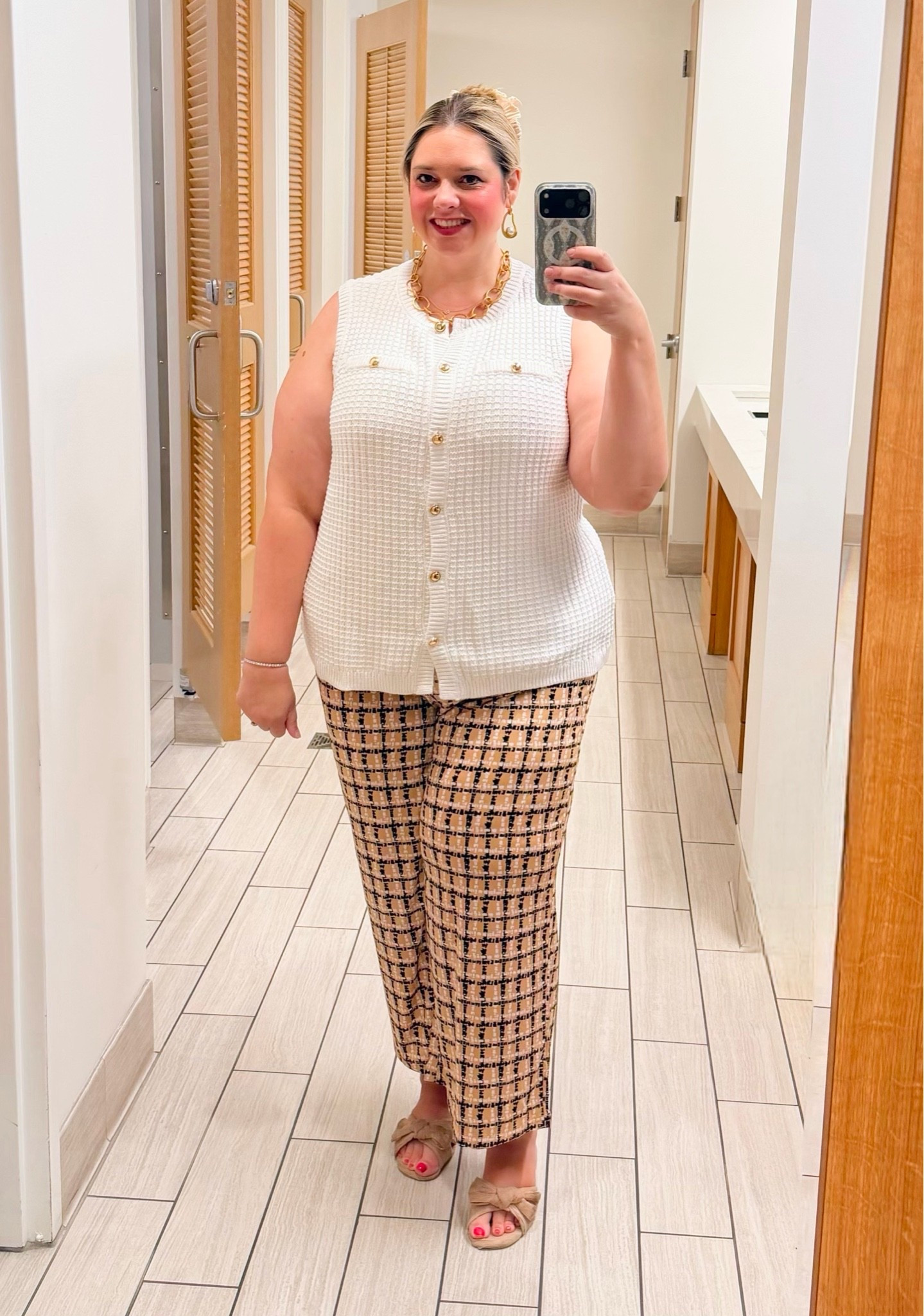Ironing is high up on the list of things I don’t have time for so I am loving these stretch knit pants! They are printed so there’s a bouclé look without the weight. This print is on clearance and there’s other options as well 🙌

#LTKWorkwear #LTKootd #LTKPlusSize