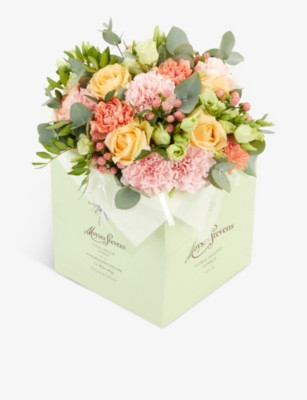 Peach roses and carnations bouquet | Selfridges