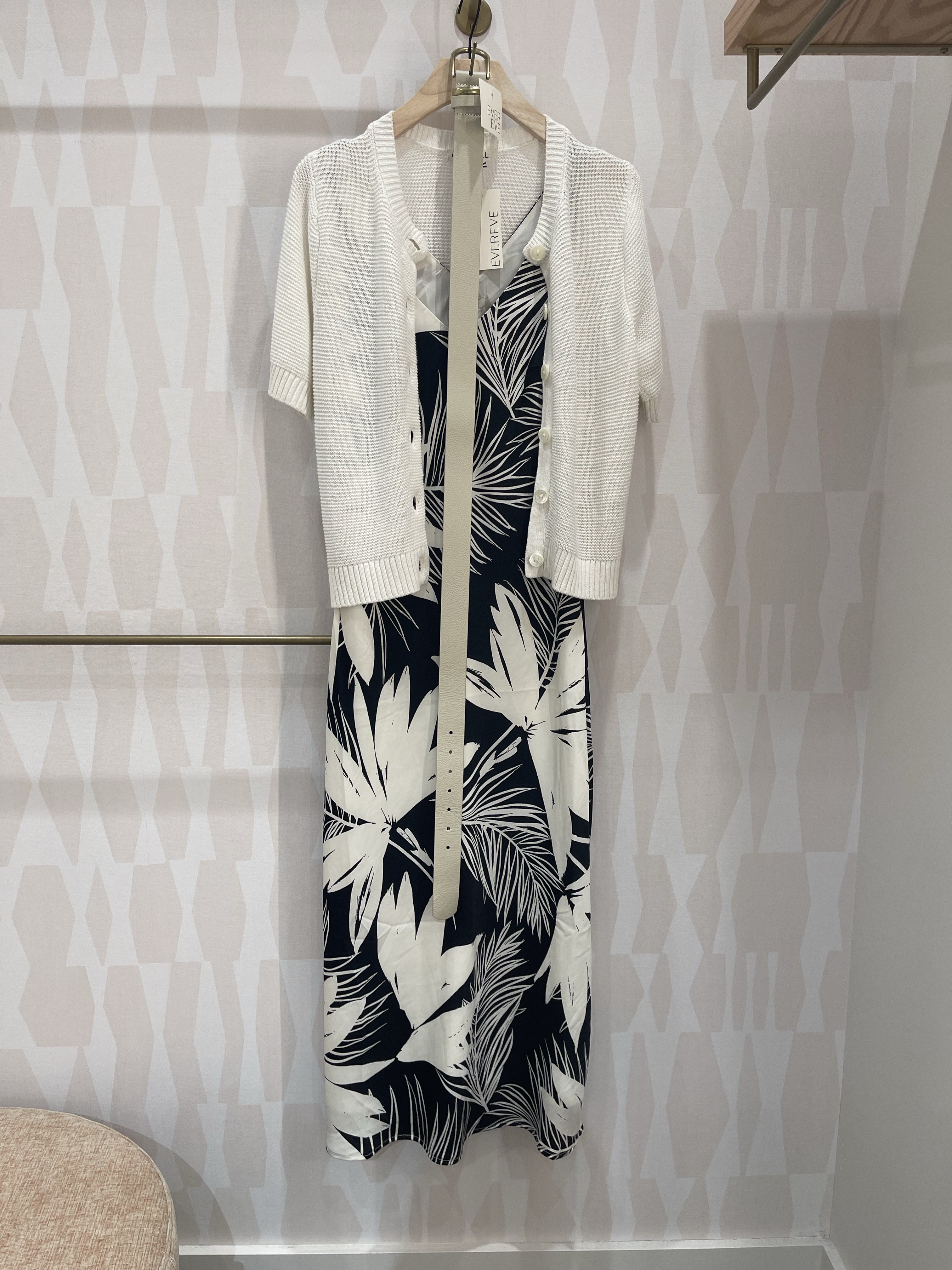 Spring outfit Inspo from EVEREVE

Spring style // spring outfit // white jeans // how to style // white denim // spring look // casual outfit // casual style // what to wear // vacation style // vacation outfit // elevated casual 

#LTKStyleTip #LTKFindsUnder50 #LTKFindsUnder100