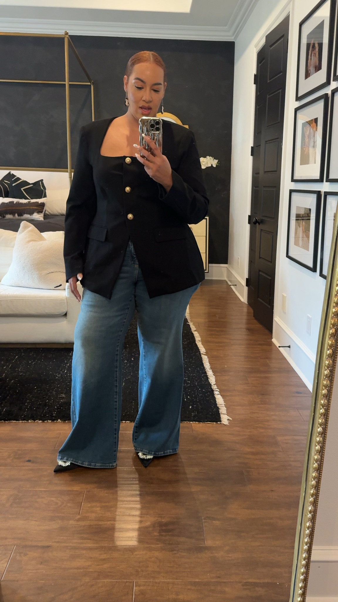 Good American never misses — snatched waist, room in the hips, and zero digging! 