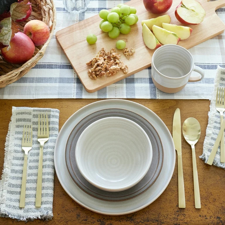 Better Homes & Gardens Charcuterie Board, Square, Color Natural Bamboo, 20.98W x 7.99D x 0.59H in | Walmart (US)