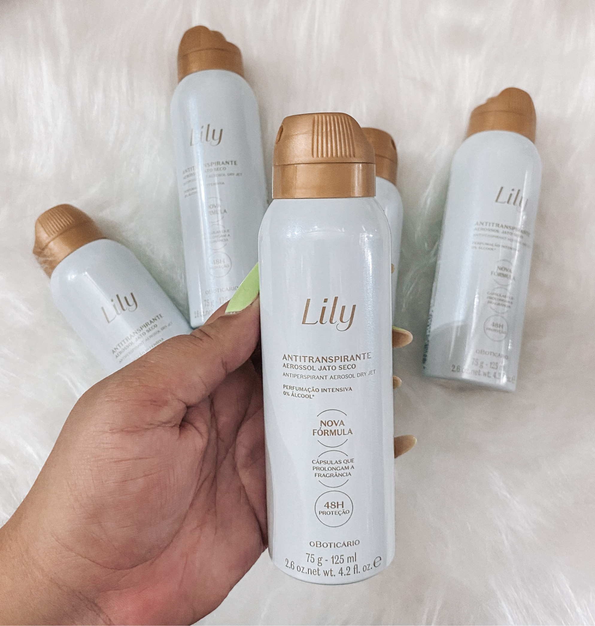 Esse desodorante Aerosol Lily é simplesmente maravilhoso 😍 Além de deixar você protegida e ainda mais confiante, o desodorante aerossol feminino deixa sua pele mais macia e hidratada. Ele também deixará você envolta na fragrância sofisticada e elegante que só Lily possui.


#LTKbeauty