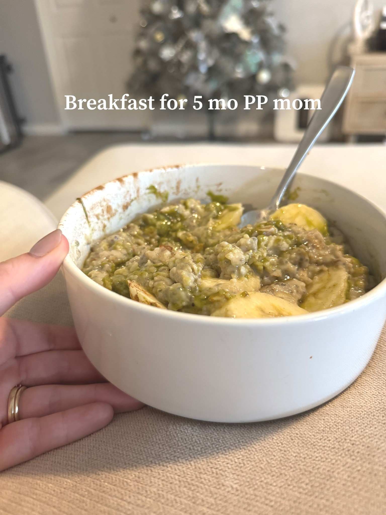 Oats, brewers yeast, chia seeds, pistachio cream, banana, honey, and cinnamon 🫶🏼👌🏼 linking my bowls ! 

#LTKfoodie #LTKmomlife #LTKmorningroutine