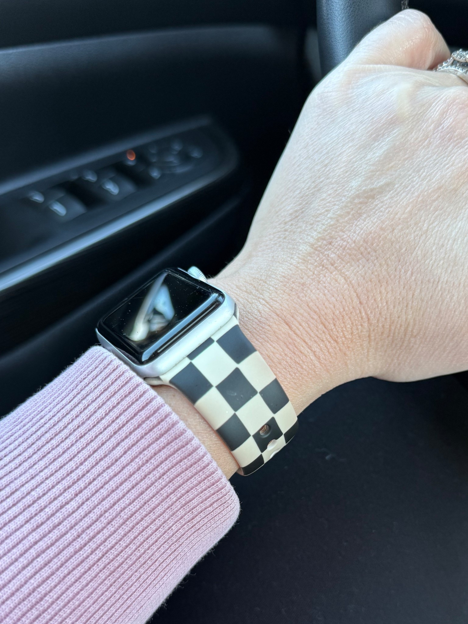 Checkered Apple Watch band. Perfect for my alternative girlies 

#LTKmomlife #LTKTravel #LTKActive