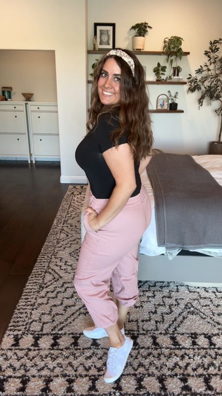 Walmart has hit it out of the park once again!! I’m loving all the summer clothing finds & the prices + quality is unbeatable! I’m unsure of the last pants from this haul, (maybe a bit too trendy for me) 😂 but everything else is amazing & keepers for sure!! I’m linking all of these @Walmart clothing finds below!! And don’t forget to give your thoughts on the black pants … they are so comfy!! 

#WalmartPartner #walmartfashion #walmartfinds #walmart

#LTKStyleTip #LTKSaleAlert #LTKVideo