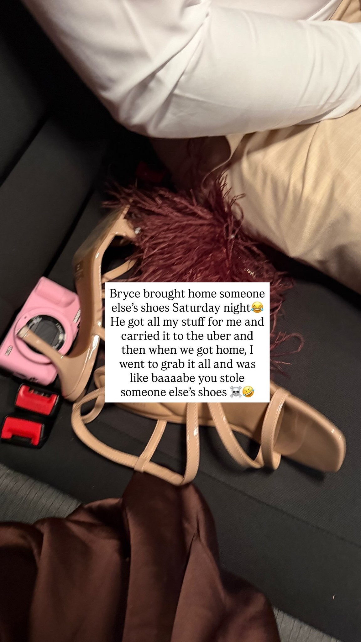 Bryce brought home someone else’s shoes Saturday night😂
He got all my stuff for me and carried it to the uber and then when we got home, I went to grab it all and was like baaaabe you stole someone else’s shoes ☠️🤣