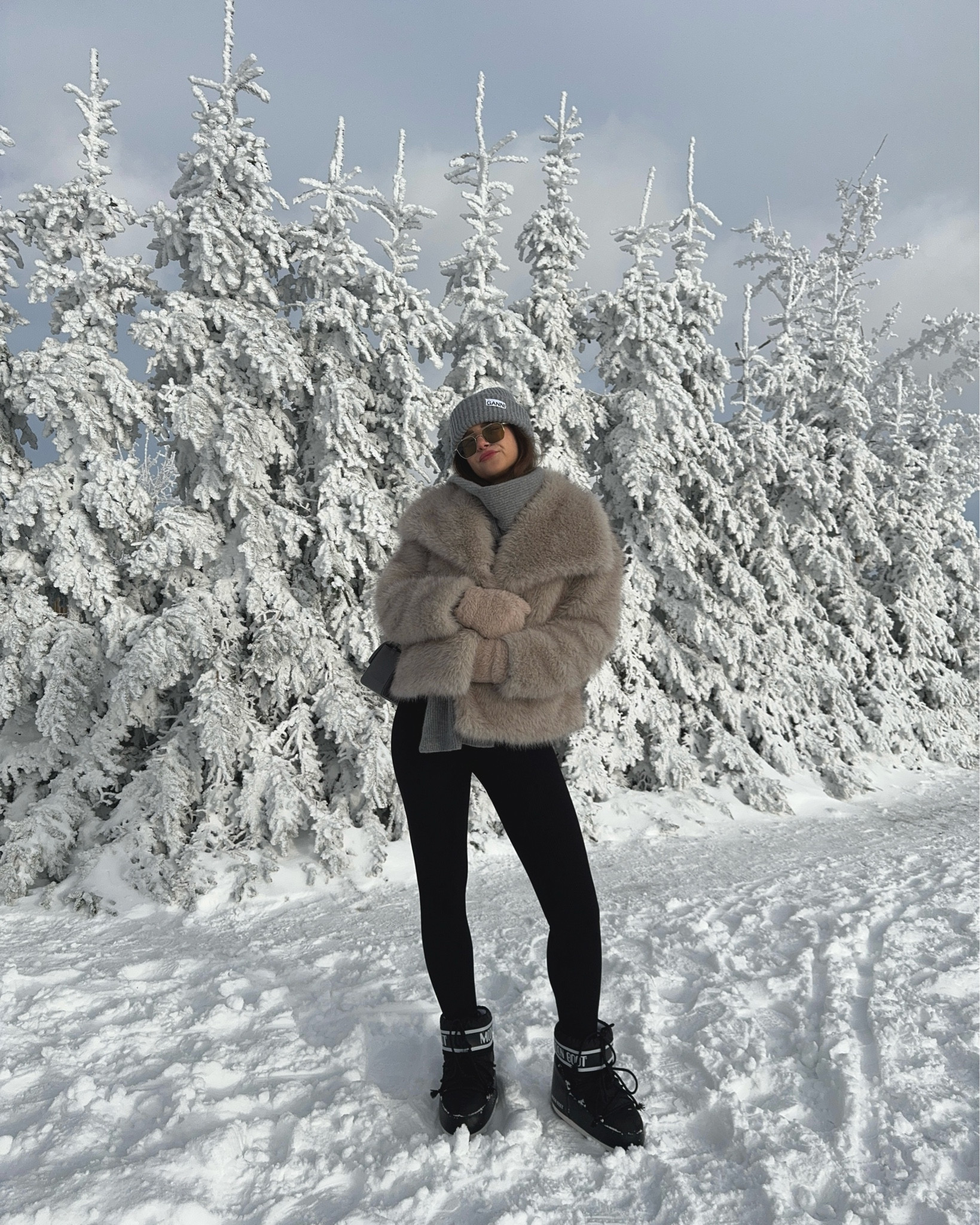 faux fur jacket for cold days ❄️

#LTKSeasonal #LTKeurope #LTKstyletip
