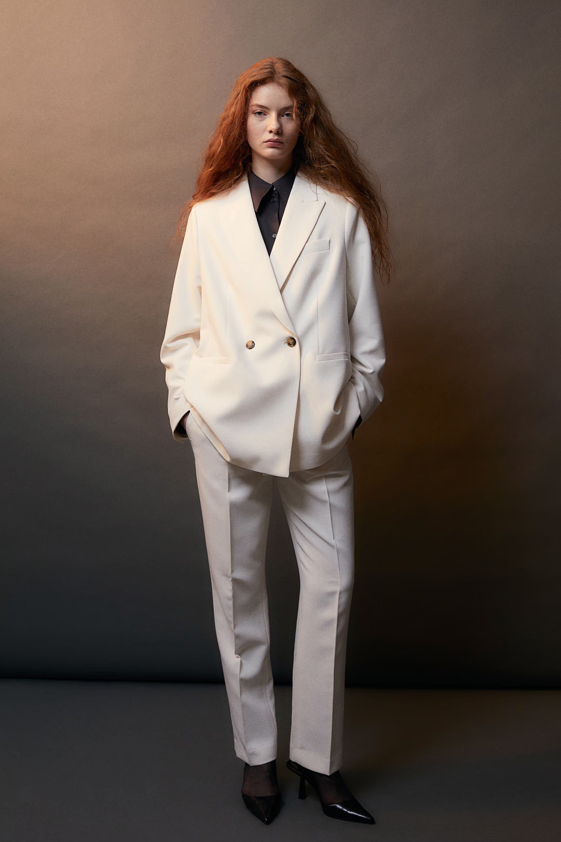 Oversized double-breasted blazer | H&M (UK, MY, IN, SG, PH, TW, HK)