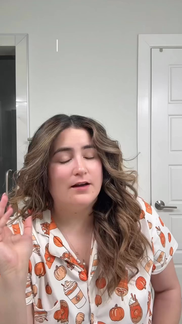 New make up days are always good days 🤩 Idk if anyone noticed that I took a few days off from posting, but I’m back 😆 Still feeling uneasy, but posting content always brings me joy 🥲 Hope your week is off to a great start! ##grwm #drugstoremakeup #elfcosmetics 
Skin tint & lip balm: @elfcosmetics 
Máscara & concealer: @tartecosmetics 
My favorite concealer blush: @rarebeauty 
Blush balm & Lip stain: @covergirl 

Acne prone skin, sensitive skin, makeup over 30, working mom, 30 something, chatty GRWM, life update