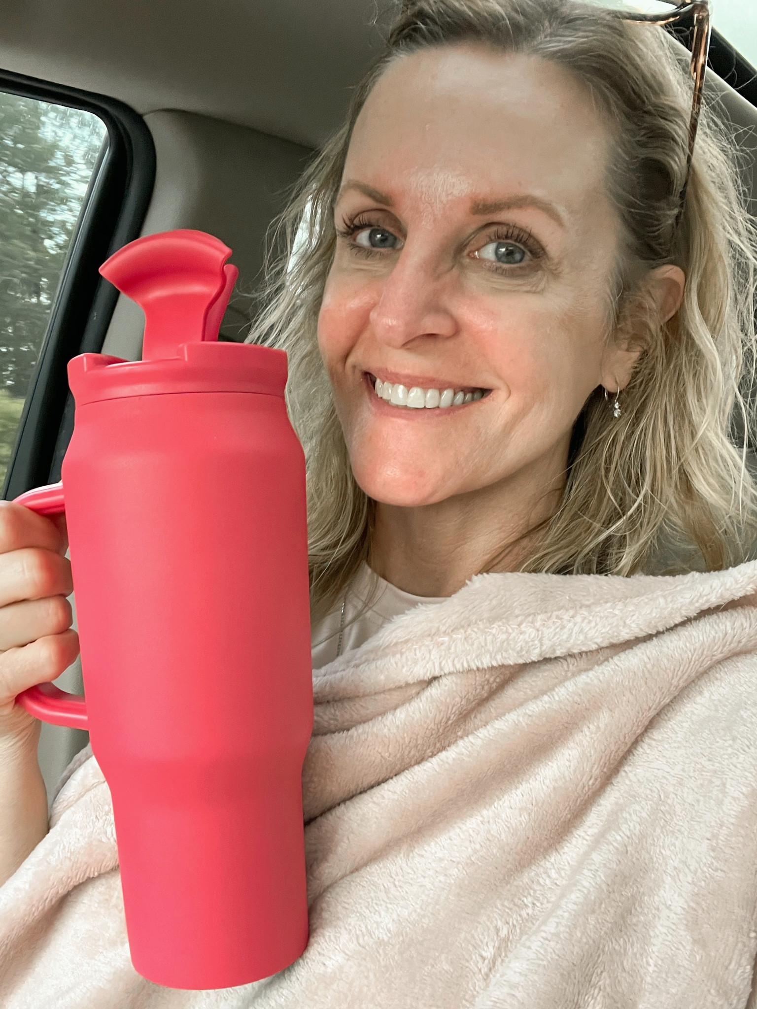 I’m not sure what I love more: this blanket or the water bottle 


#walmart. #amazonfind. #theblendednest

#LTKtravel #LTKfamily #LTKSeasonal
