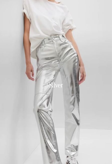 2024 color trends / silver 

Silver bag
Silver shoes
Silver pants 

#LTKstyletip #LTKVideo #LTKover40