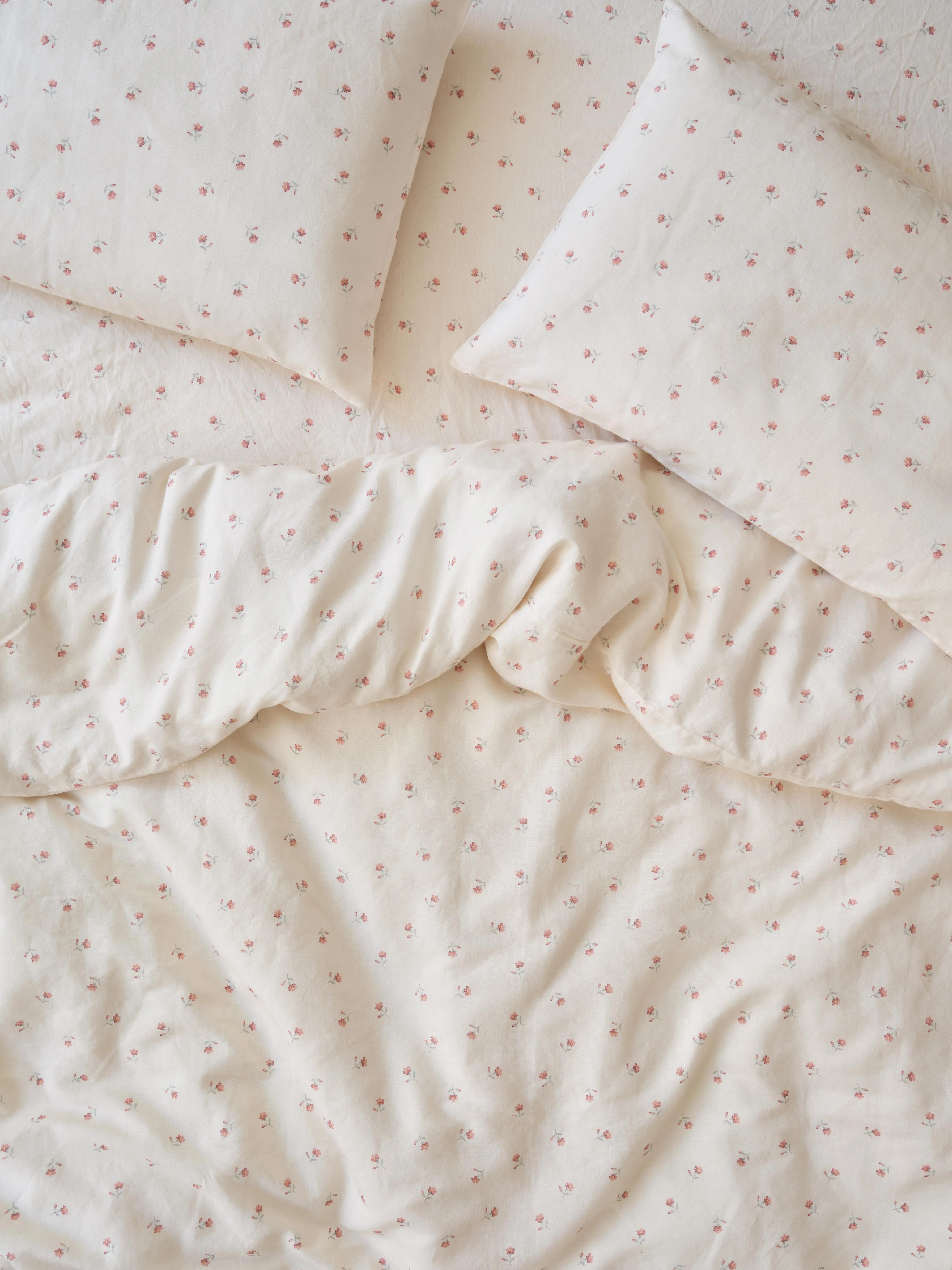 Pearl Posy Bud Linen Blend Duvet Cover | Piglet
