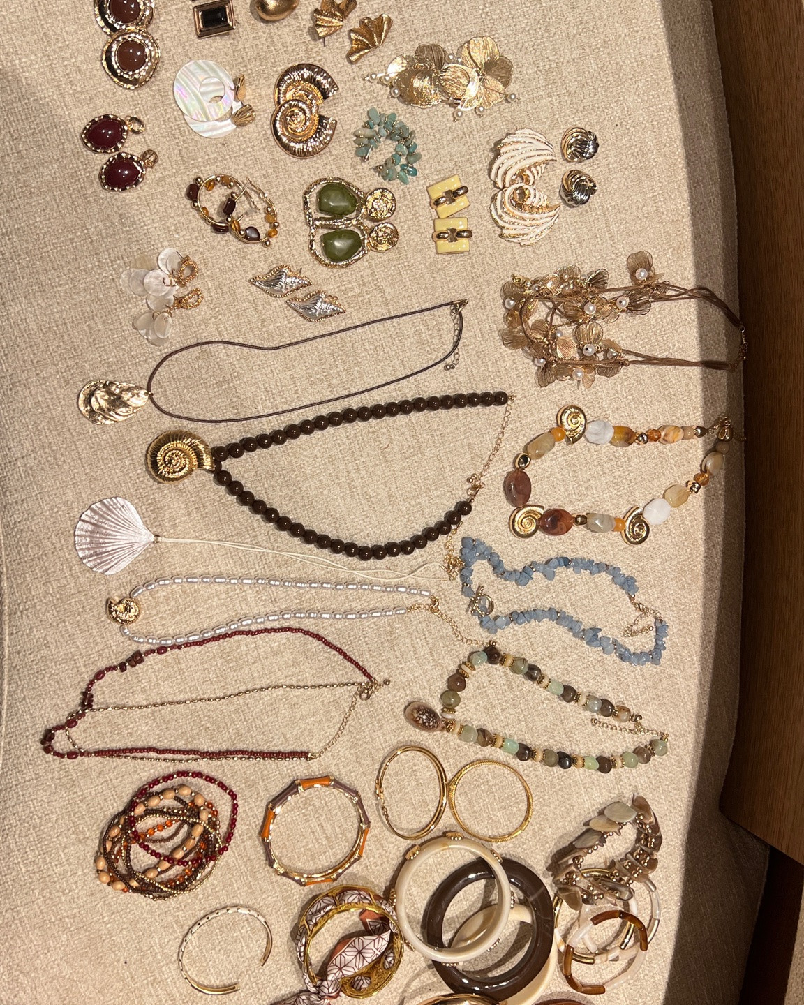 holiday jewellery