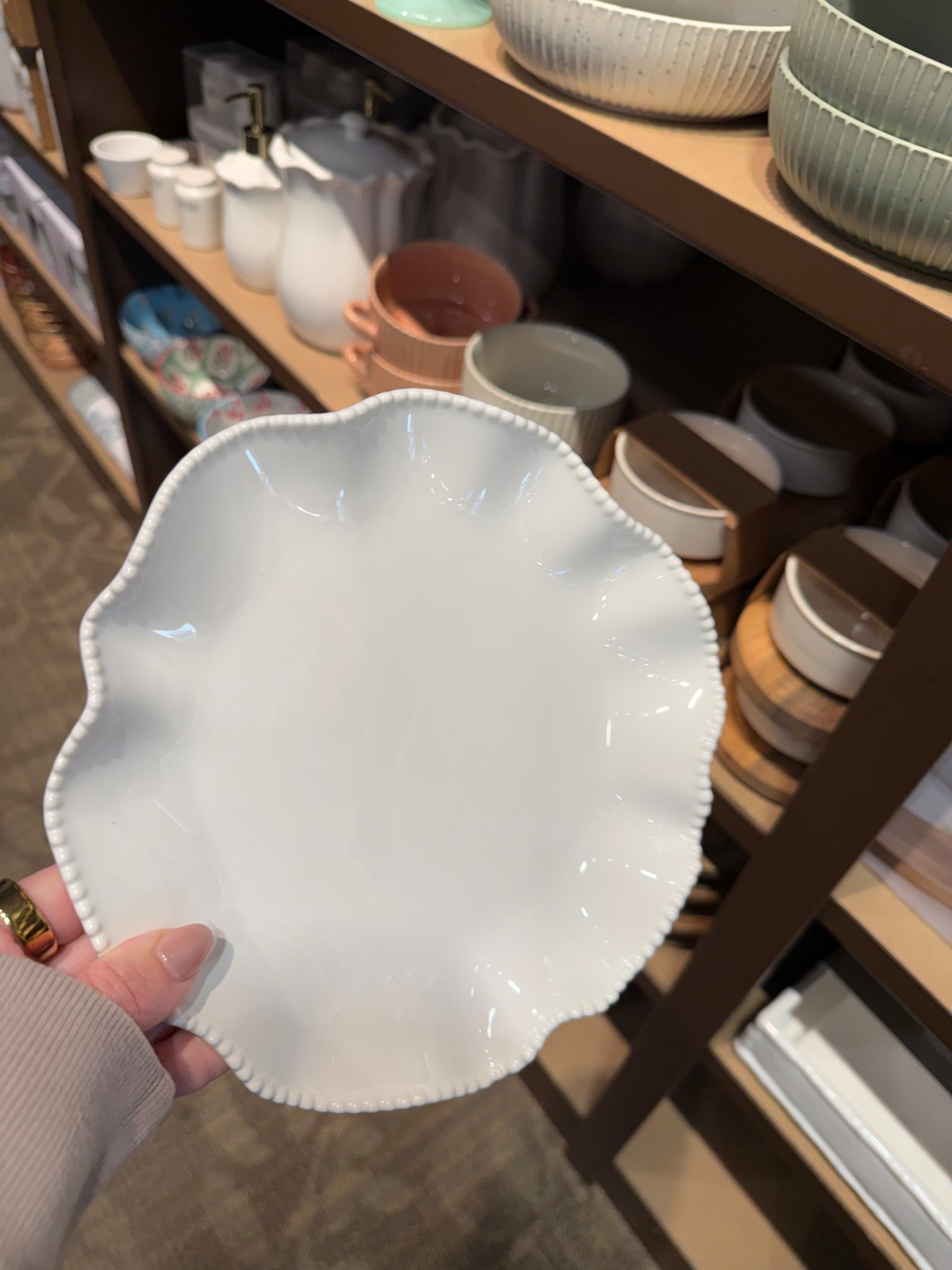 Dinneeware elegant 

#LTKHome #LTKSeasonal