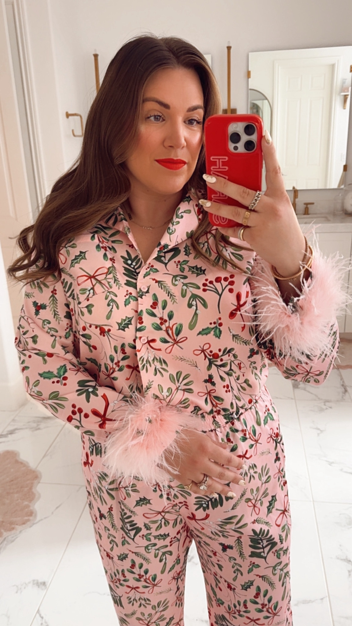 curvy glam Christmas pajamas! wearing size xl and comes in matching mini little girl 

#LTKSeasonal #LTKMidsize #LTKHoliday