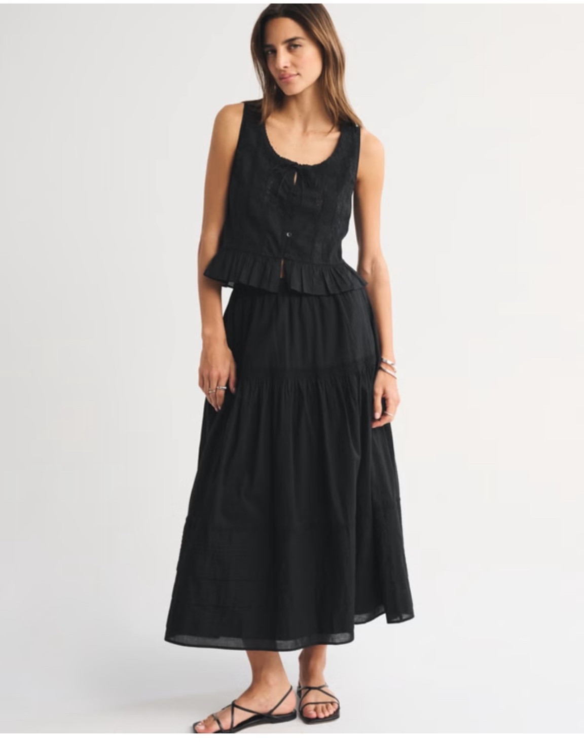 Such a classic look from Abercrombie. I can wear this in MS spring summer and fall! Great Mom outfit 

#LTKFestival #LTKmomlife #LTKSeasonal