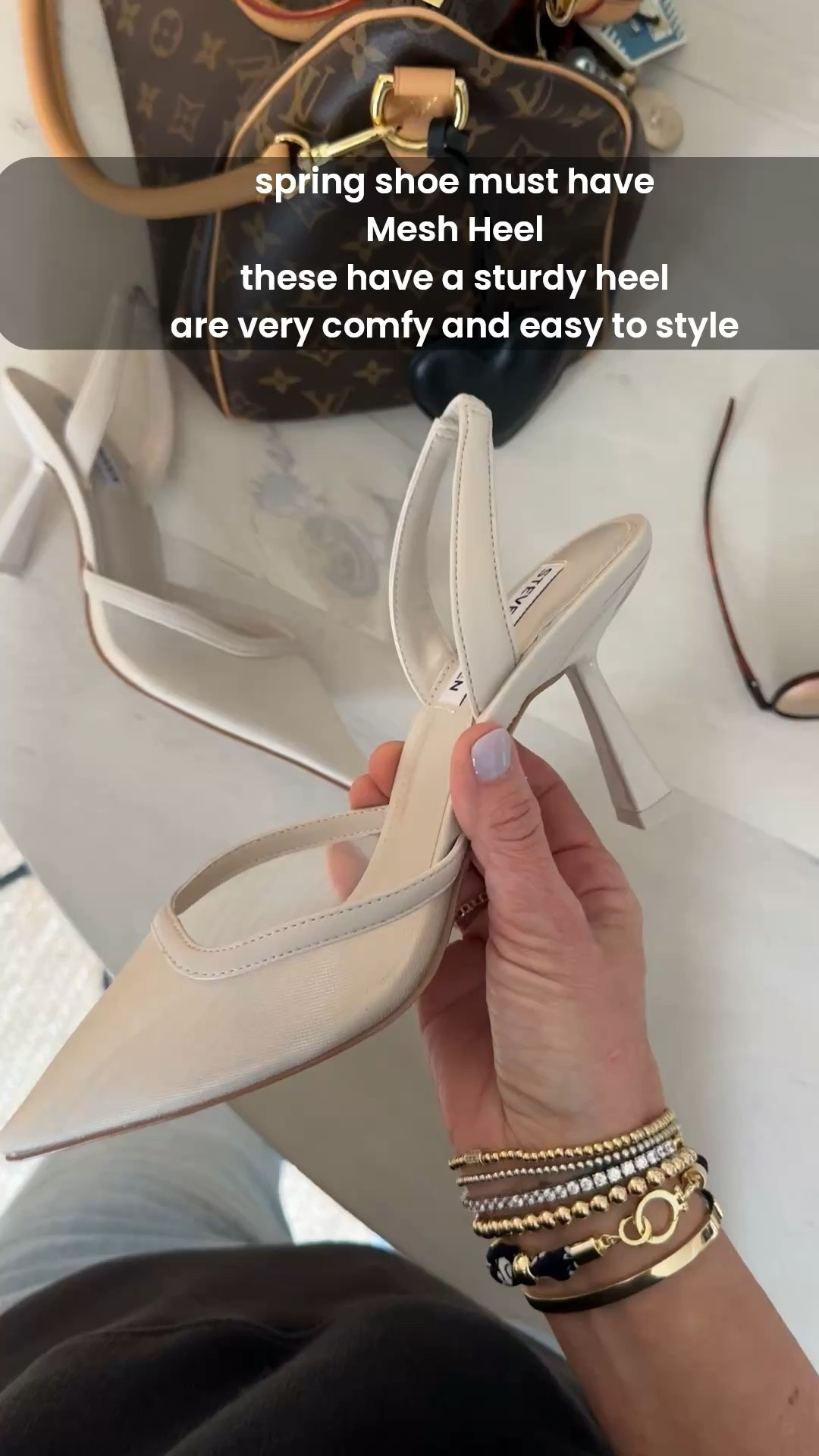 Mesh heel for Spring and Summer!
perfect shoe for so many looks, from Easter brunch to girls night out.
if between sizes, I would recommend going with your bigger size.
