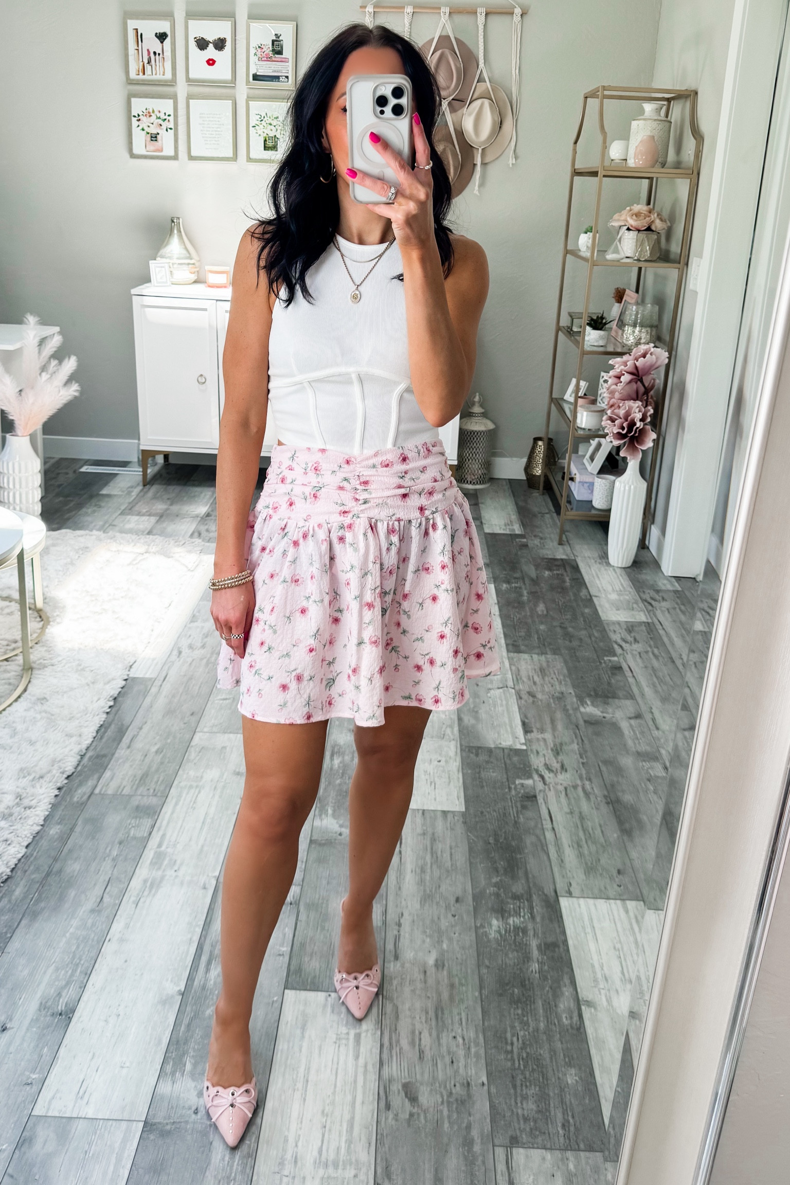 Amazon floral skirt! 

Wearing size XS in skirt and small in tank.

Amazon must haves, Amazon outfit, Amazon style, Amazon fashion, Amazon outfit, affordable style, women’s fashion, casual outfit inspo, spring outfit inspo, spring fashion, Amazon outfit inspo, chic outfit, casual chic outfit, summer outfit, summer favorites, petite style, petite outfit, amazon floral shorts, floral 

#LTKFindsUnder100 #LTKFindsUnder50 #LTKSeasonal