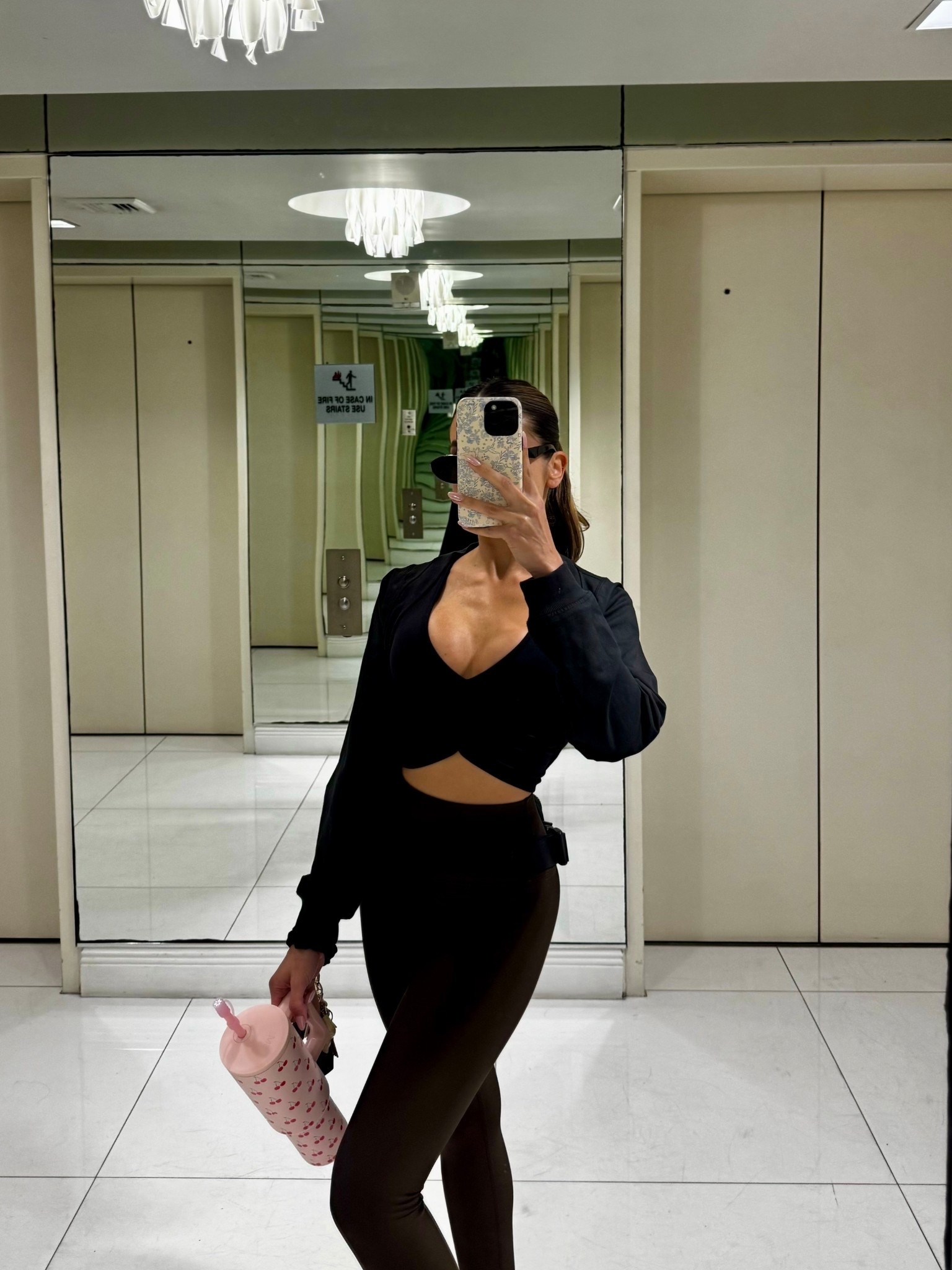 Favorite sports bra ever ever. Sooo flattering. Comes in other colors. Medium coverage. Wearing size XSMALL. I’m a 32C

Leggings size XSMALL. I’m 5’1” and wear the 7/8 length and hit perfectly at my ankles 

Workout clothes, leggings, sportswear, sports bra, alo yoga, athletic, Athleisure, gym clothes, tank tops, women’s tops, yoga, Pilates, running





