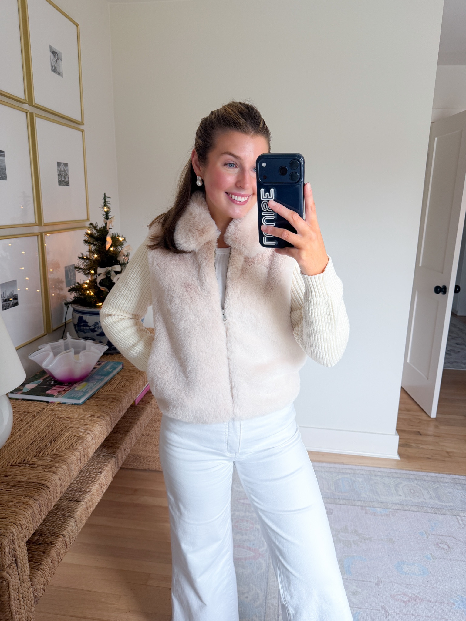 Warm and cozy jacket! Wearing a S