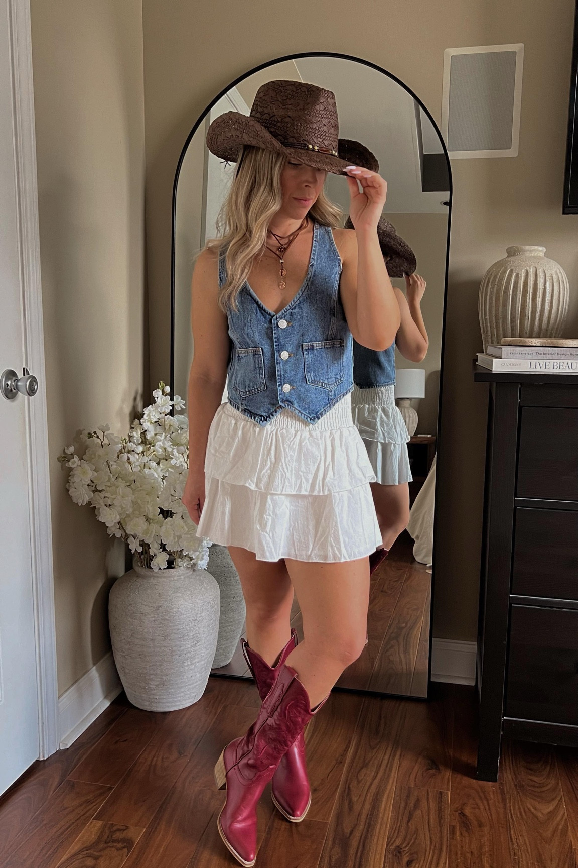 Country concert season is here and it is my FAVORITE thing on this planet🤠🤎✨🌾🎸

Entire outfit is from @amazon 

Skirt gifted by @sweatyrocks.us 🤍

Spring outfit, summer outfit, country concert outfit, Coachella outfit, festival outfit, western outfit, stagecoach outfit, Nashville outfit #springoutfit #westernoutfit #festivalfashion #countryconcertoutfit #cowgirlstyle #cowgirlboots #ootd #springfashion #pinterestgirl #amazonfashion #coastalcowgirl #sweatyrocks #countryconcert #westernstyle #cowboyhat