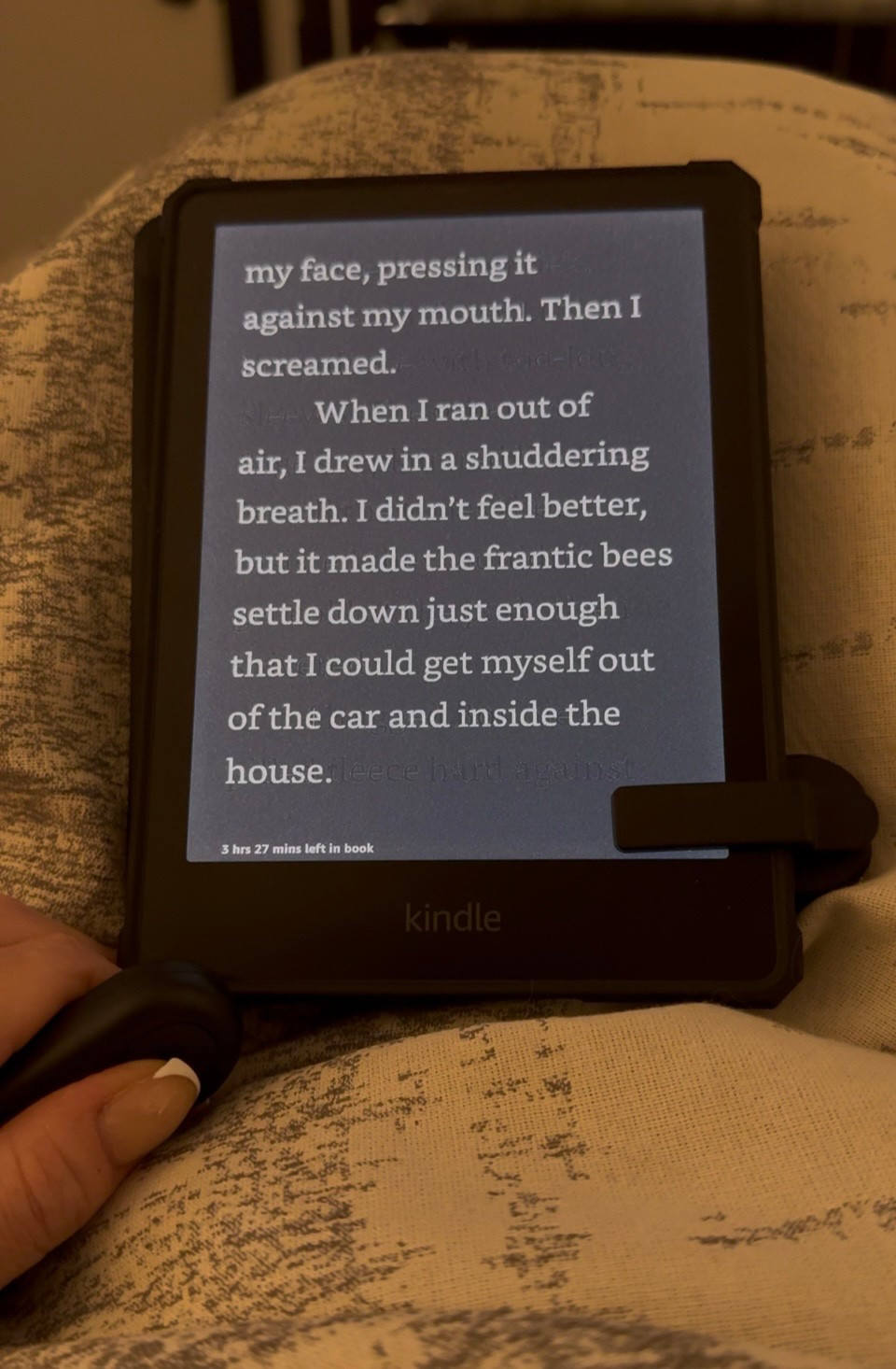 Kindle remote page turner!  Perfect for a hands free reading experience 

#LTKFindsUnder50