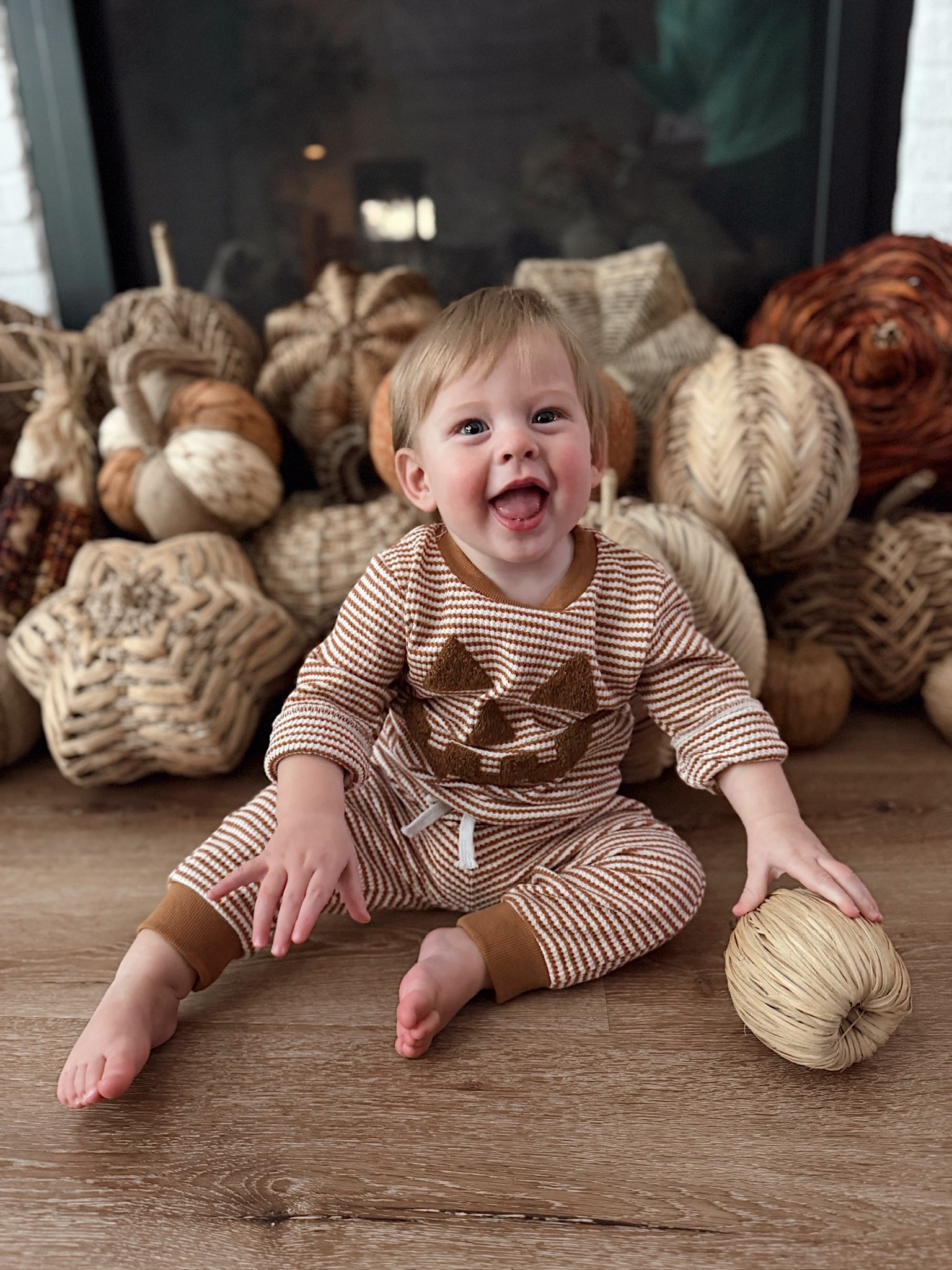 Storm playing in his very own indoor pumpkin patch! His adorable neutral jack-o’-lantern set is Amazon! 

#LTKSeasonal #LTKBaby #LTKHoliday