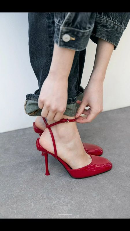 Red heels 
Via Zara ref #3270/310

#LTKfindsunder100 #LTKSpringSale #LTKshoecrush