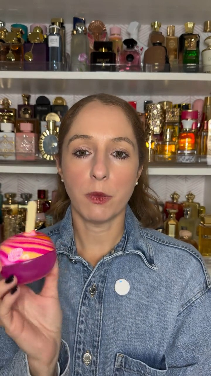 Be Delicious Ice Pop in Very Cherry by @dkny_fragrances 
#perfume #fragrance #smellgood #fragrancelover #fragrancereview