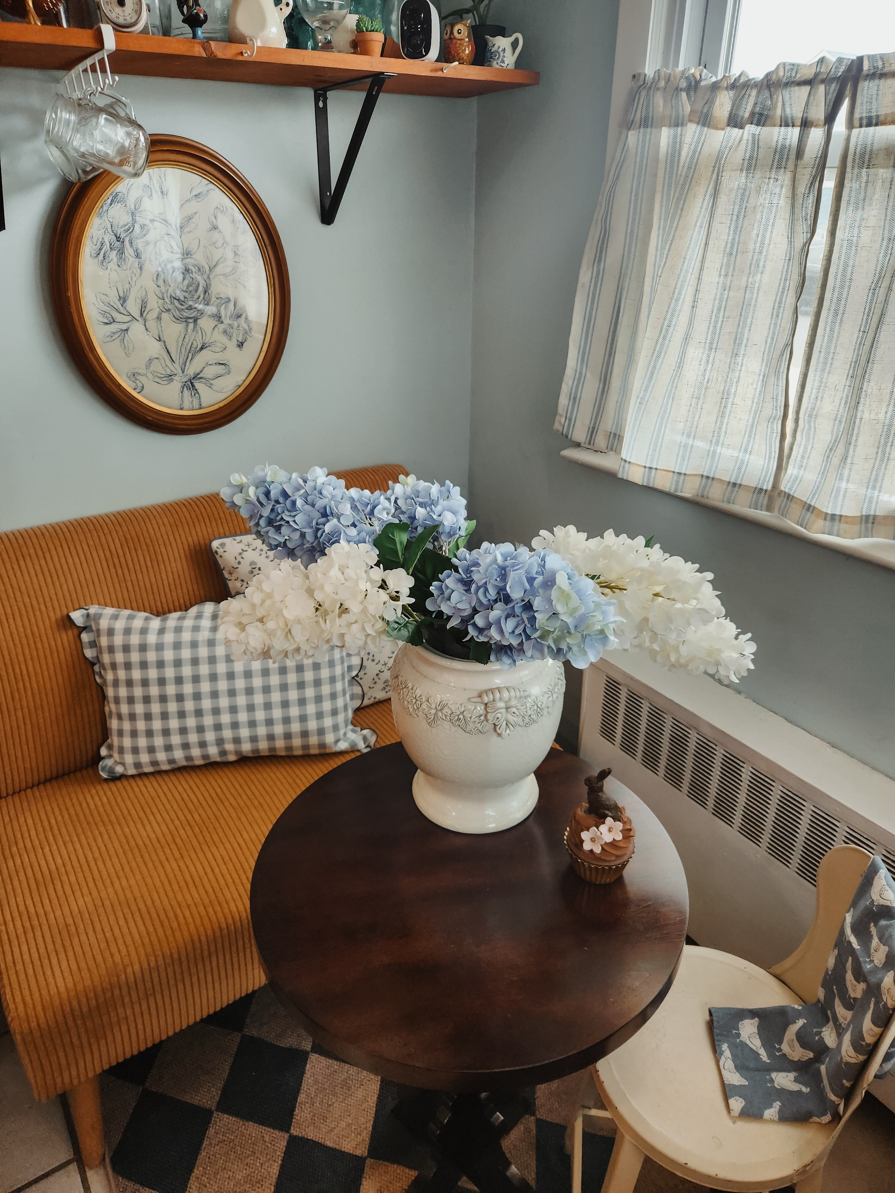 Add spring to your home with these cozy cottage finds!

#LTKSeasonal #LTKHome #LTKStyleTip
