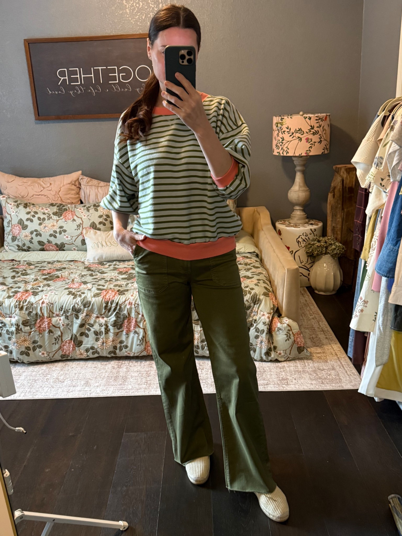 🌿✨ The effortlessly cute outfit you’re going to reach for on repeat! ✨🌿

This striped sweatshirt + wide-leg olive pant combo is giving MAJOR “casual but put-together” vibes — the kind of outfit you can wear for school drop-off, errands, weekend hangs, you name it.

The colors? Fresh + flattering.
The fit? Comfy without looking sloppy.
The overall vibe? Instantly adorable.
If you love easy outfits that still look intentional, trust me… you’re going to want this whole look in your closet before it sells out. 💚

👇 Grab the pieces here!
#EverydayStyle #EffortlessOutfits #FallFavorites

#LTKootd #LTKPetite #LTKSeasonal