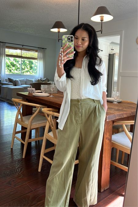 Casual Spring Outfit. Linen pants come in different colors! 

#LTKstyletip