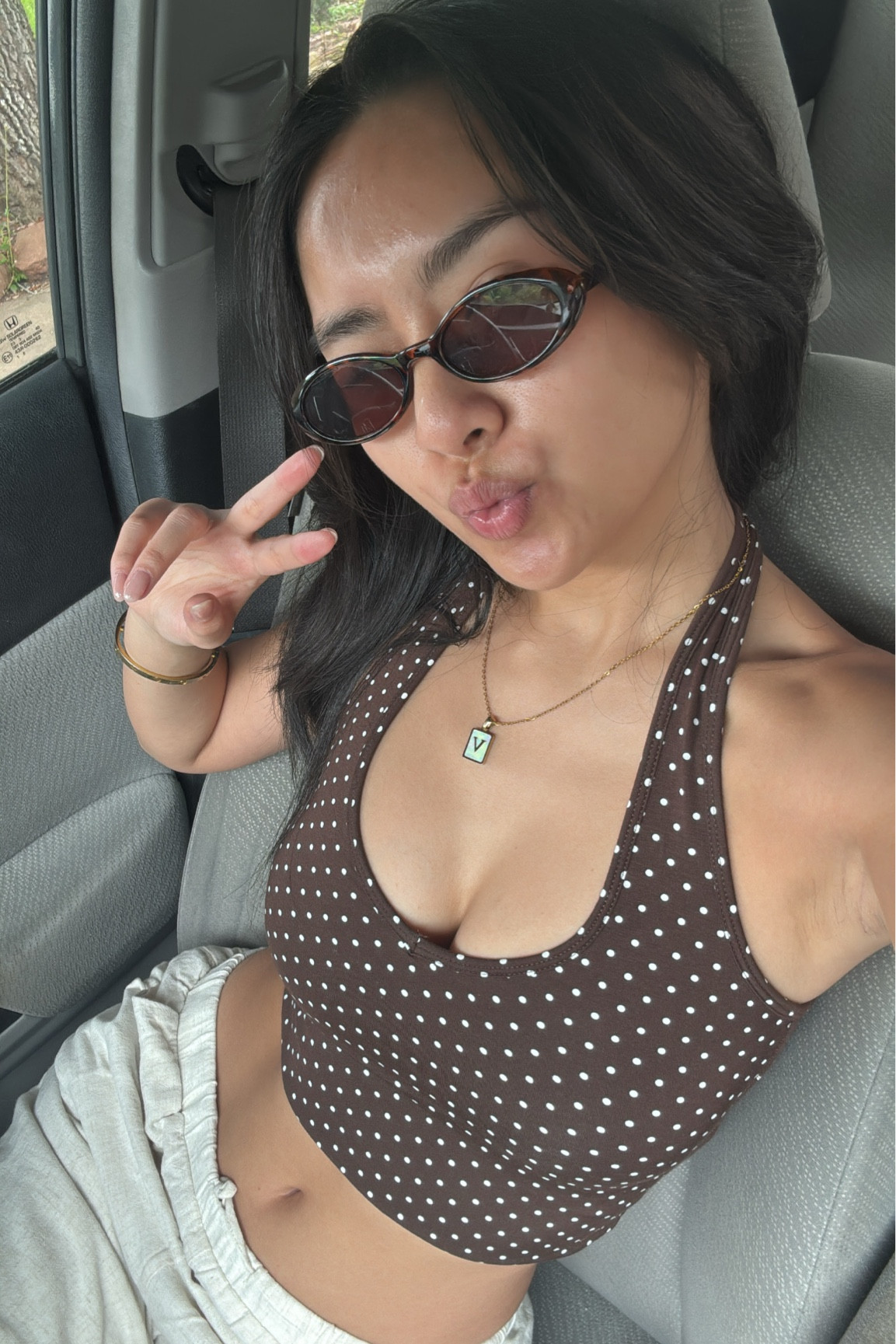 Absolutely HIGHLY recommend! I got the top in a xxs and a xs on bottom they snatch everytime and has a built in thick bra which makes the girls twice the size!!

#LTKFindsUnder100 #LTKFindsUnder50 #LTKStyleTip