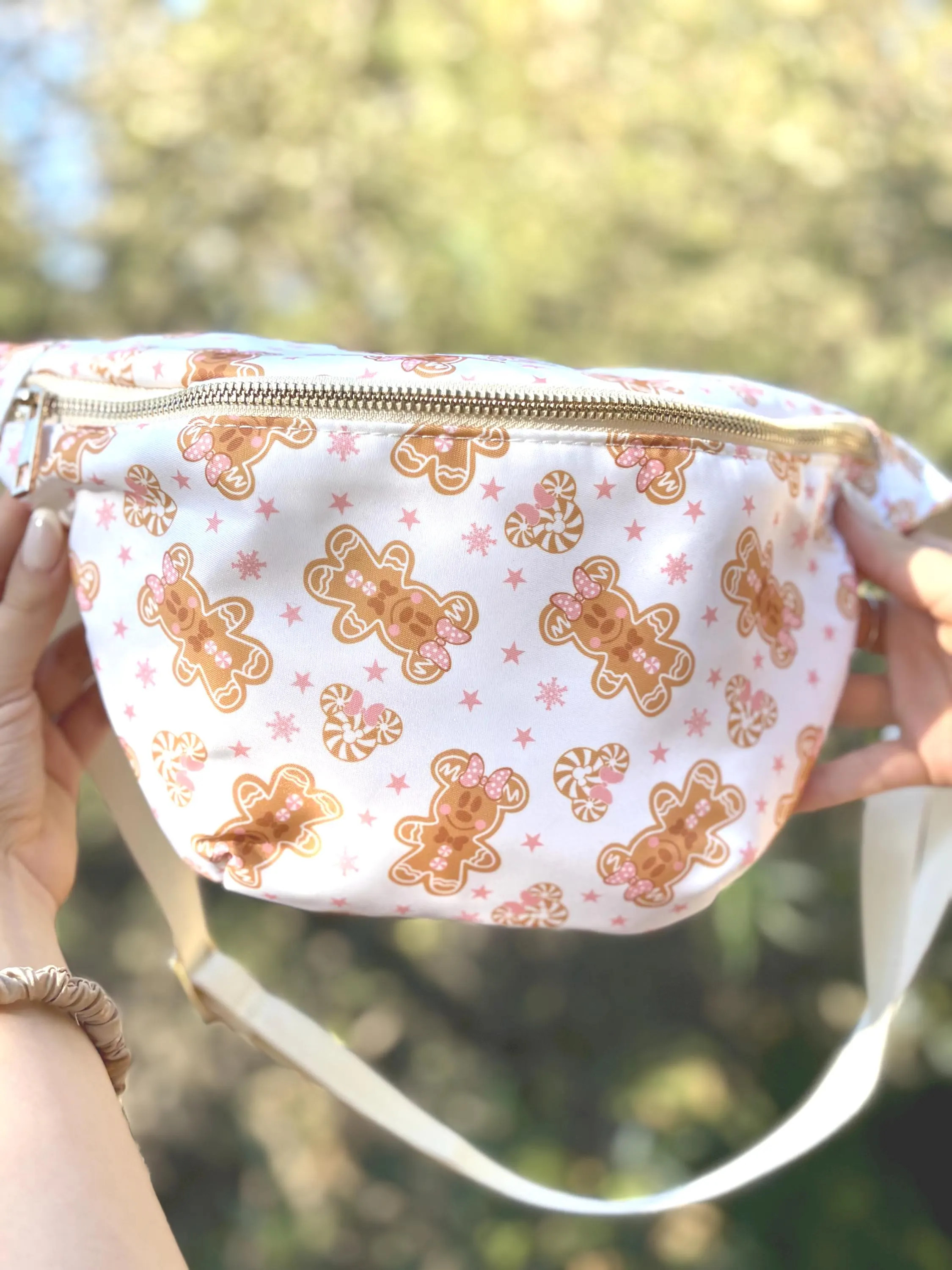 Christmas Gingy Fanny Pack | Holiday Mouse Belt Bag | Christmas Bag for the Parks | Disney Belt Bag | Magical Characters | Etsy (Global)