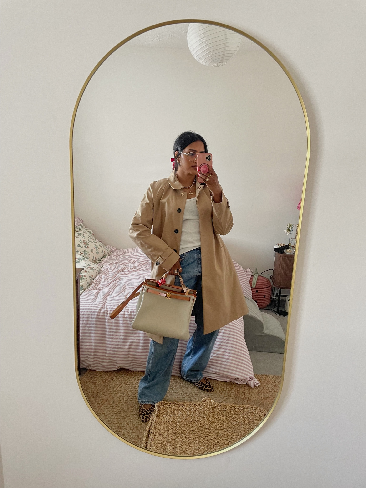 Trench coat 
Chic trench coat 
Loose denim 


#LTKautumn