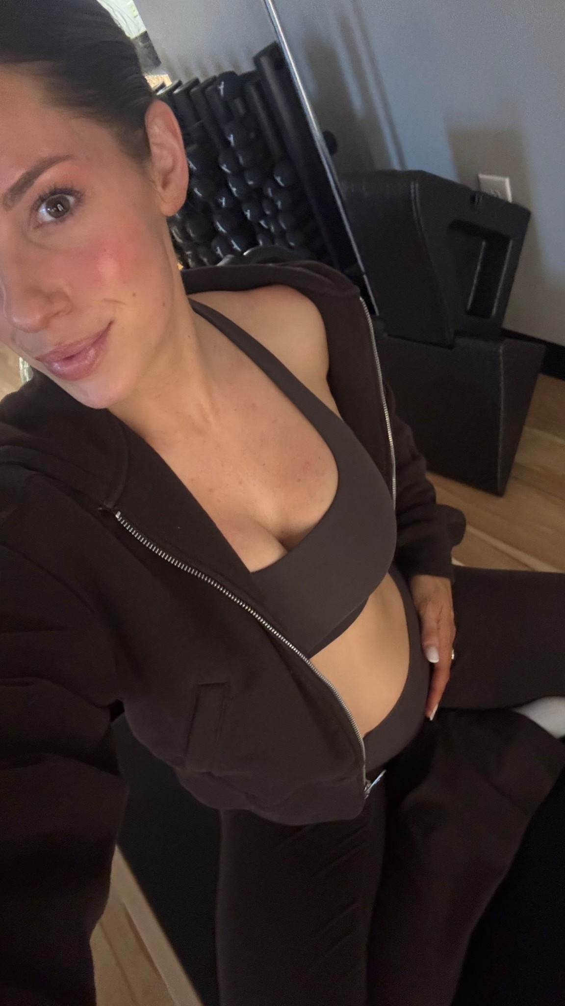 Pilates fit🤎 I felt like a flopping fish out of water during this class but at least my fit was cute 😅 (wearing xs)

#LTKActive #LTKBump #LTKfitnessgoals