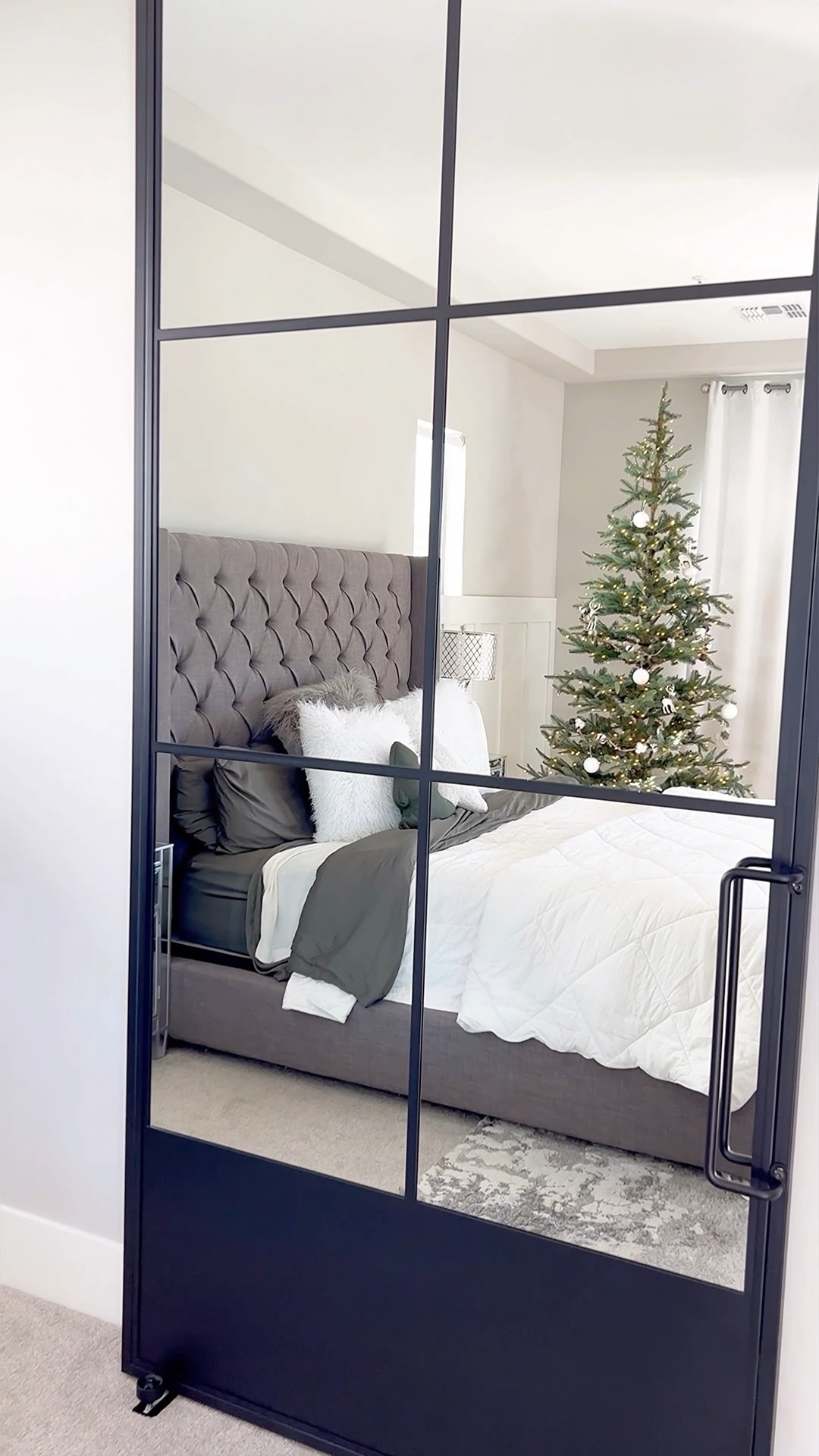 Christmas tree bedroom, furniture, rug chandelier

#LTKGiftGuide #LTKHoliday #LTKHome