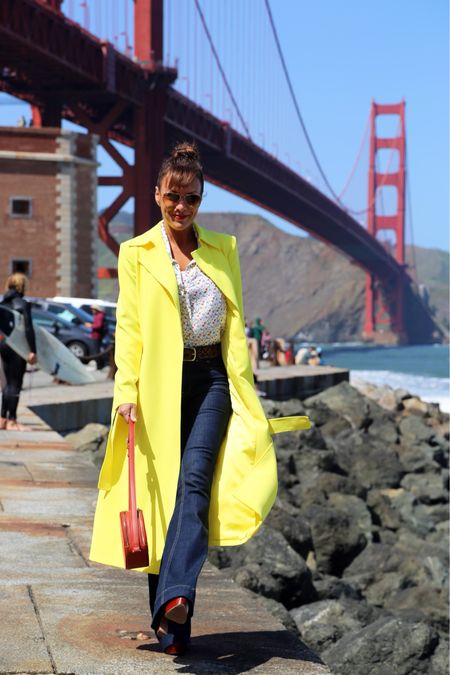 Spring trenchcoat - neon trenchcoat - Alice and Olivia trench coat - spring layers - spring OOTD

#LTKstyletip