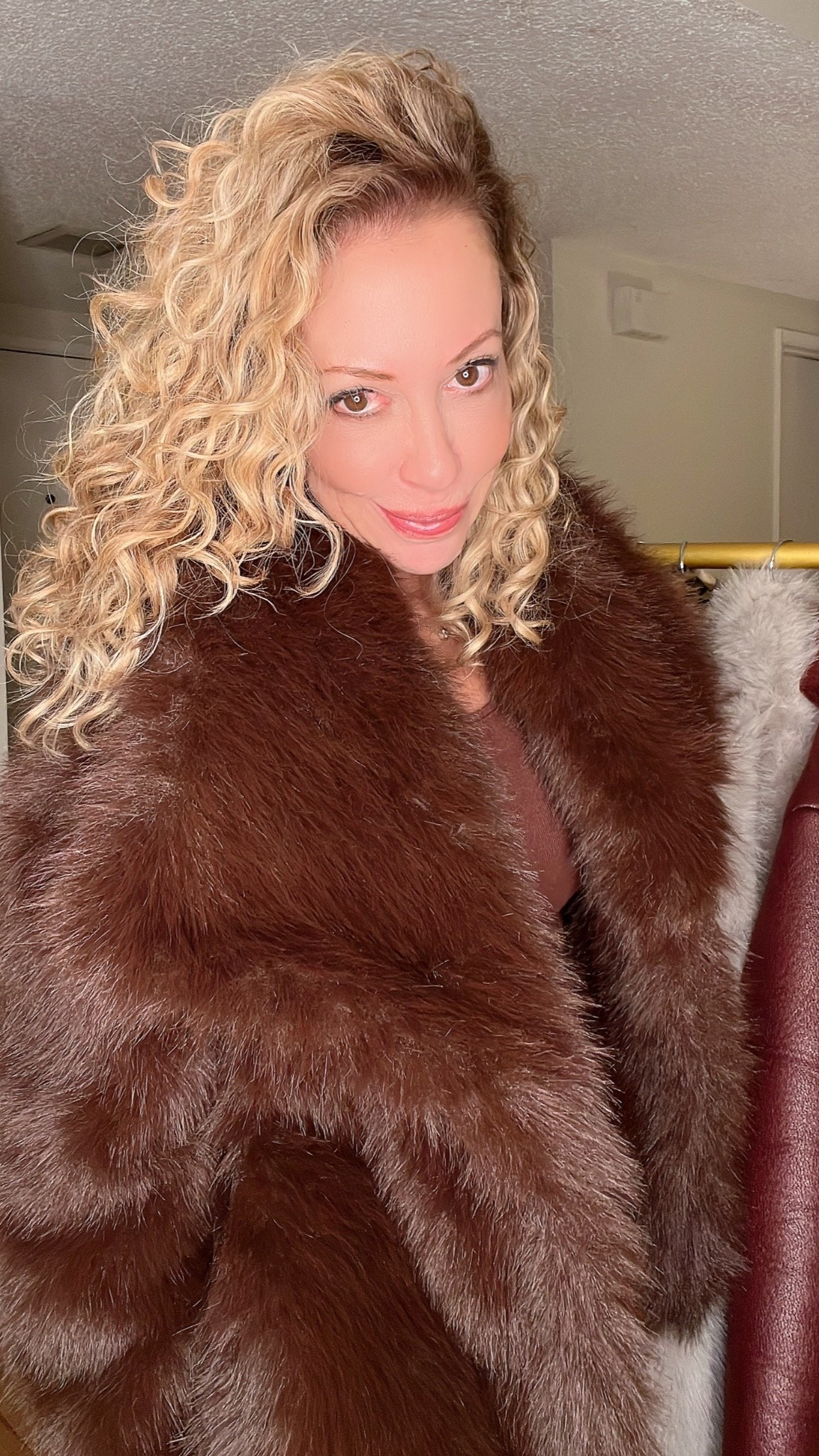Fall 2025 Fashion Trend:
Faux Fur in a variety of colors 
Style Tips: Elevate your wardrobe with fun faux fur paired back with jeans, sweats to give you an urban chic Style! 

#LTKBeauty #LTKFindsUnder100 #LTKStyleTip