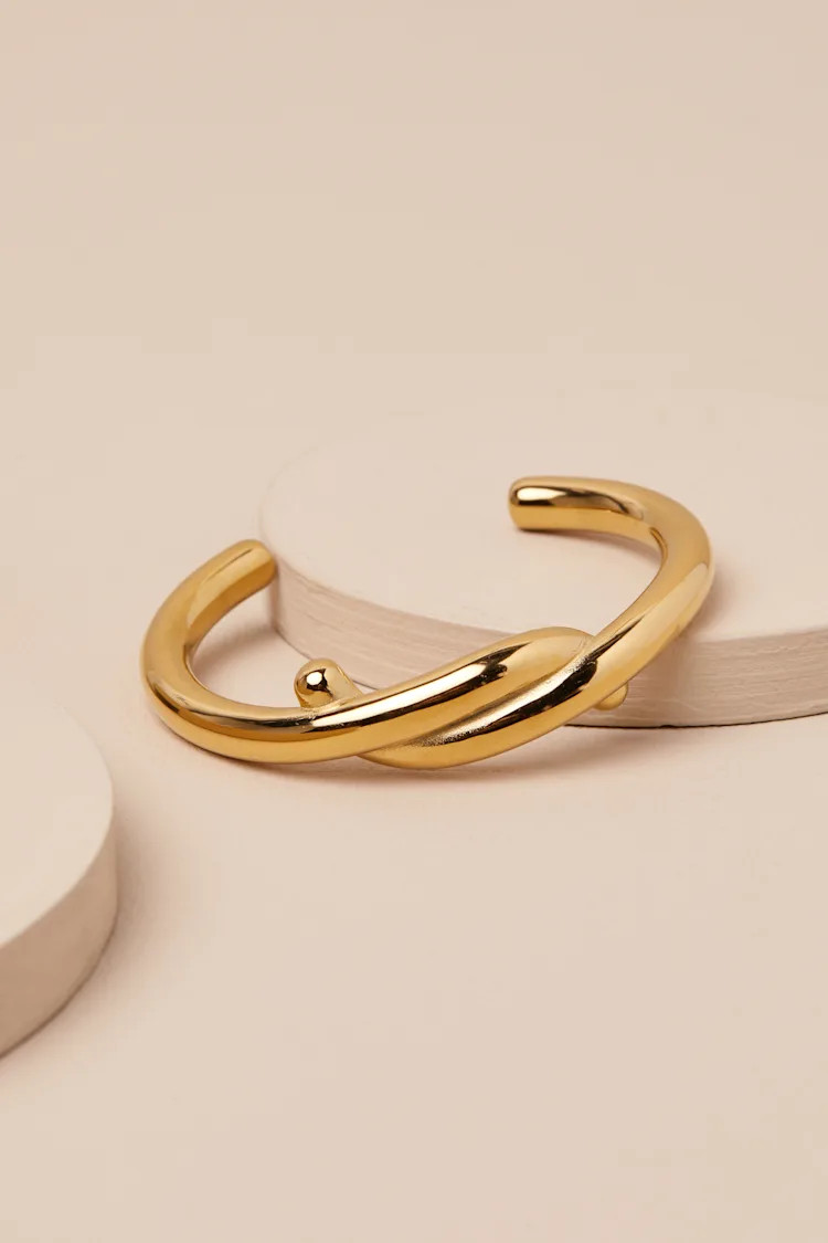 Marty Gold Twist Cuff Bracelet | Lulus